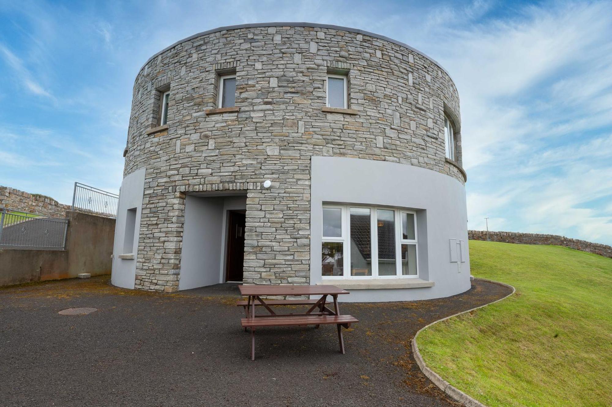 Downings Coastguard Cottages - Type B-E Екстер'єр фото